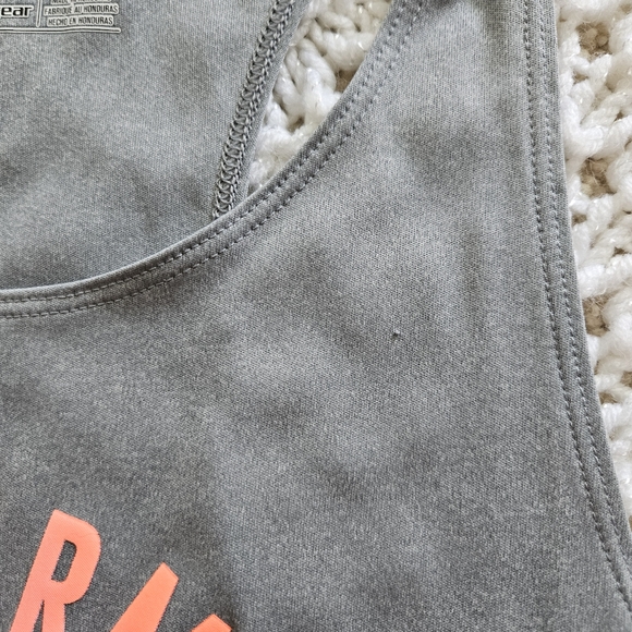 Under Armour Heat Gear Fitted Girls Tank Top Sz YLG - Picture 6 of 6